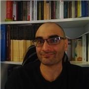 Laureato in storia, con livello C2 in inglese, offre ripetizioni in materie umanistiche